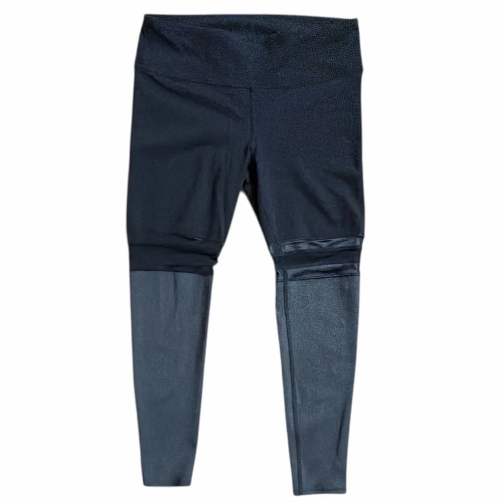 ALO Yoga Women Medium Black Cropped Fabric Block Leggings‎